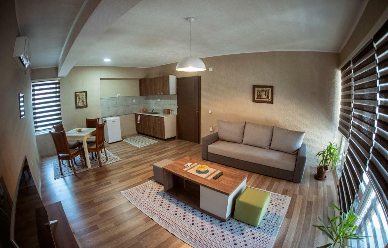 Dionis Rooms & Apartments ปรีเล็ป ภายนอก รูปภาพ