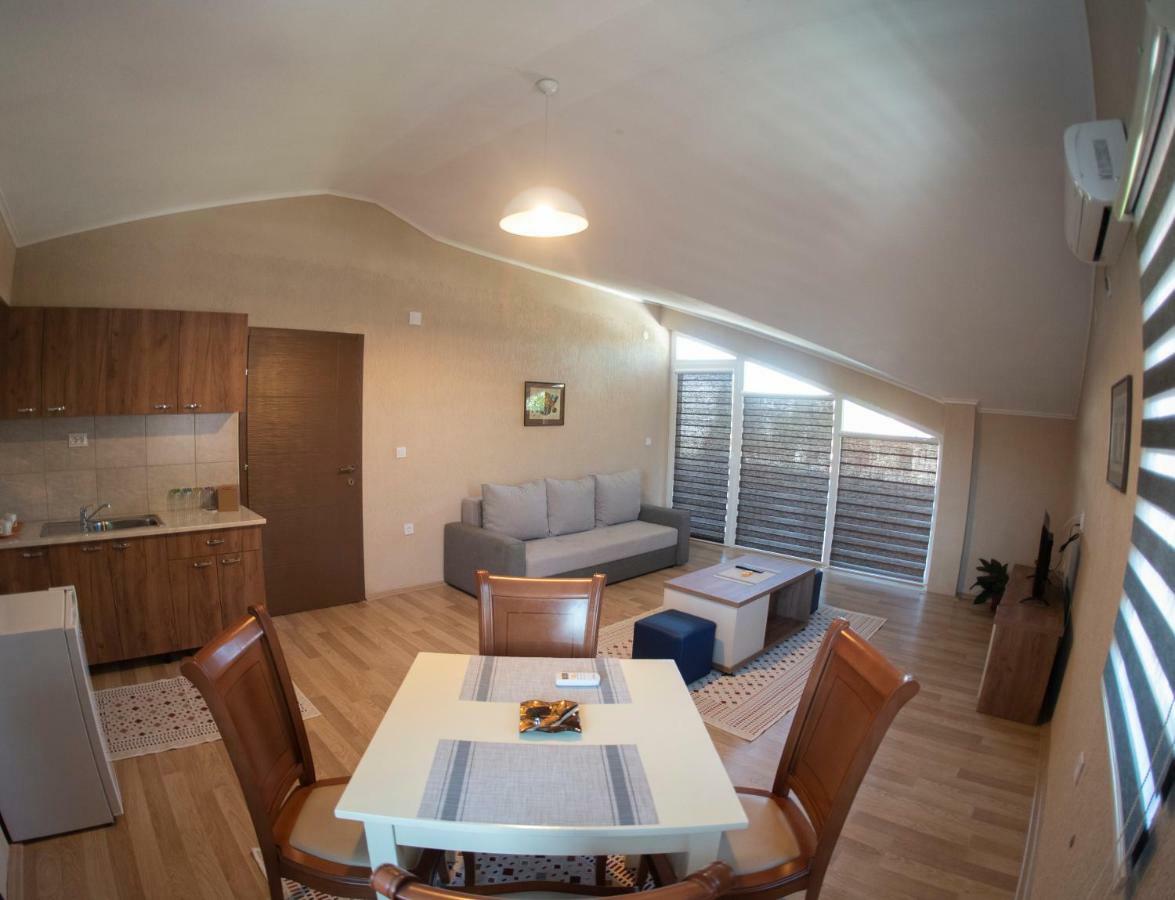 Dionis Rooms & Apartments ปรีเล็ป ภายนอก รูปภาพ