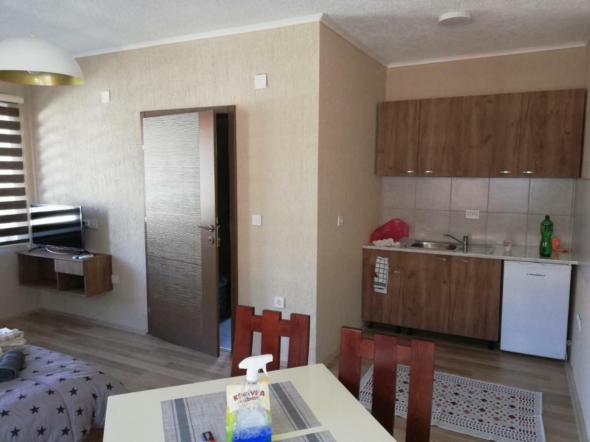 Dionis Rooms & Apartments ปรีเล็ป ภายนอก รูปภาพ